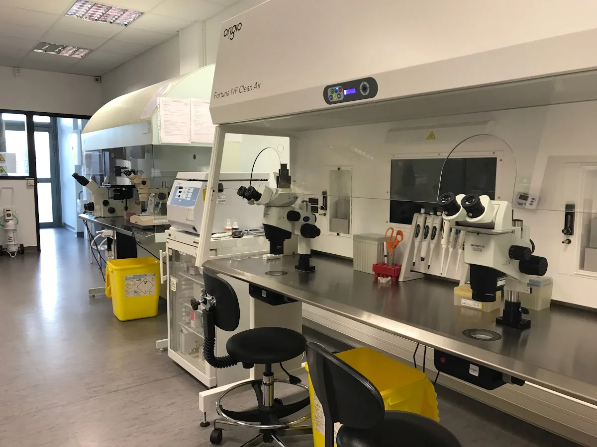 Centre AMP Avignon - Laboratoire Bioaxiome - Polyclinique Urbain V groupe Elsan PMA FIV