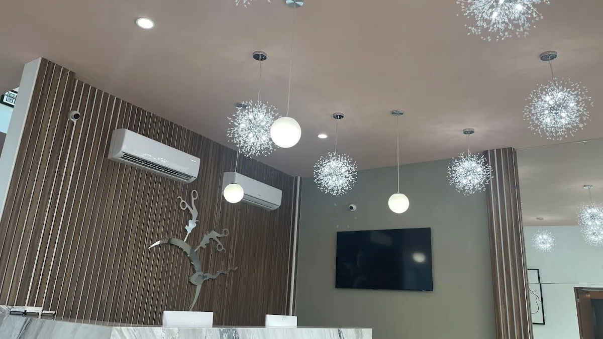 DR. FRED MORGAN - GINECÓLOGO EXPERTO EN FERTILIDAD Y CIRUGÍA GINECOLÓGICA LAPAROSCOPICA