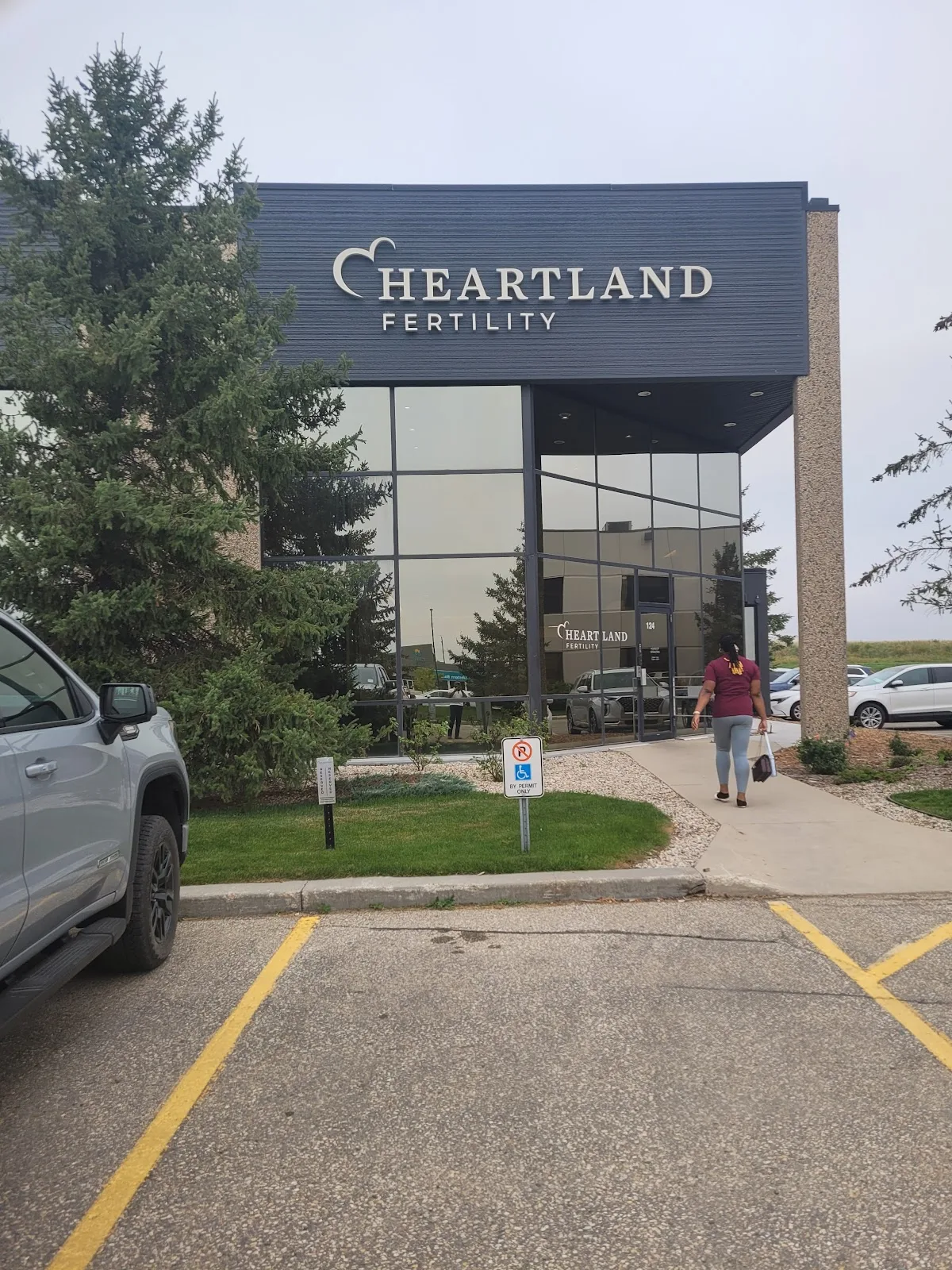 HEARTLAND FERTILITY CLINIC