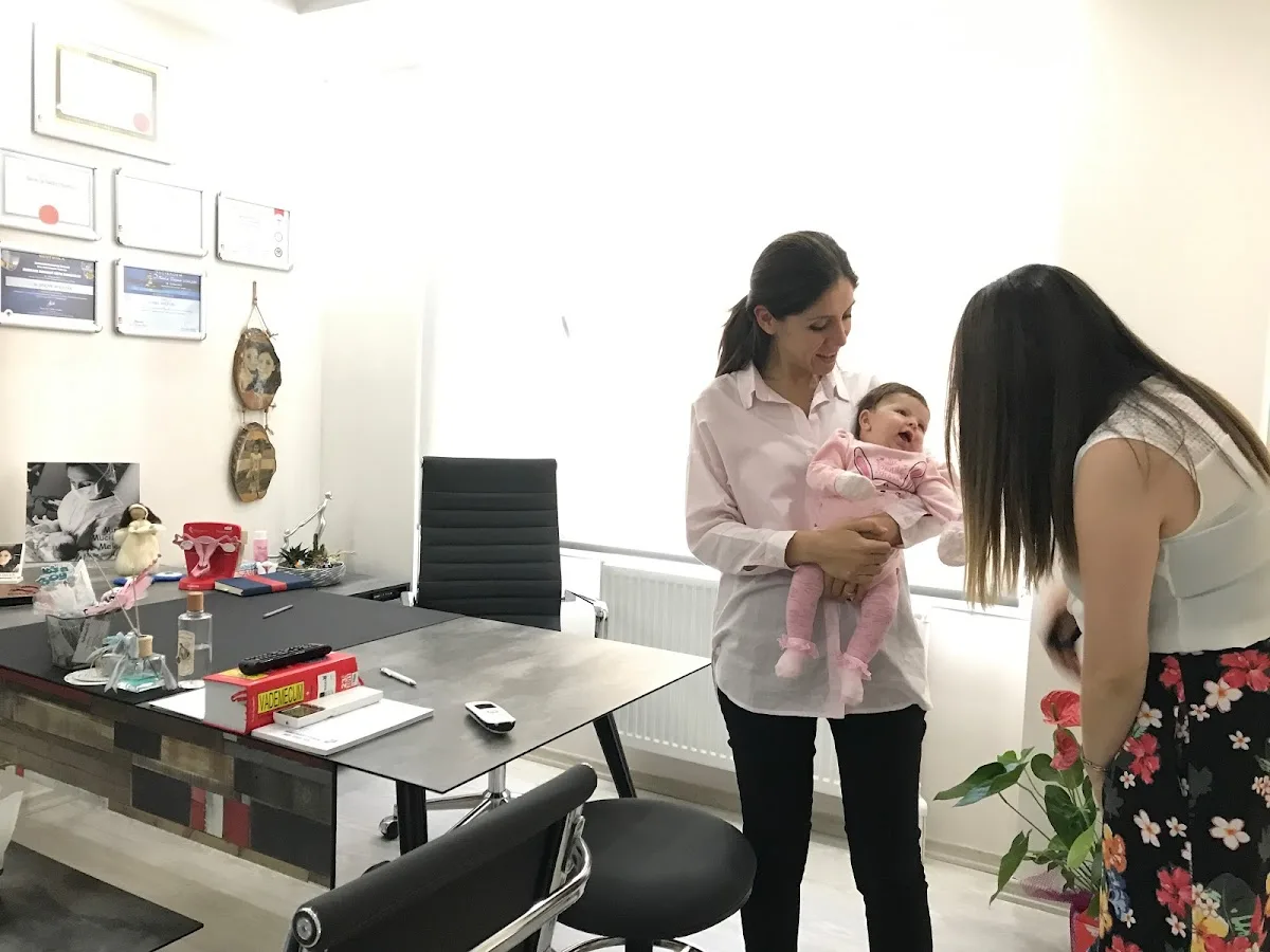 Op.Dr.Şerife DİKAYAK Üreme endokrinolojisi ve İnfertilite kliniği-kadın hastalıkları ve doğu — photo 5