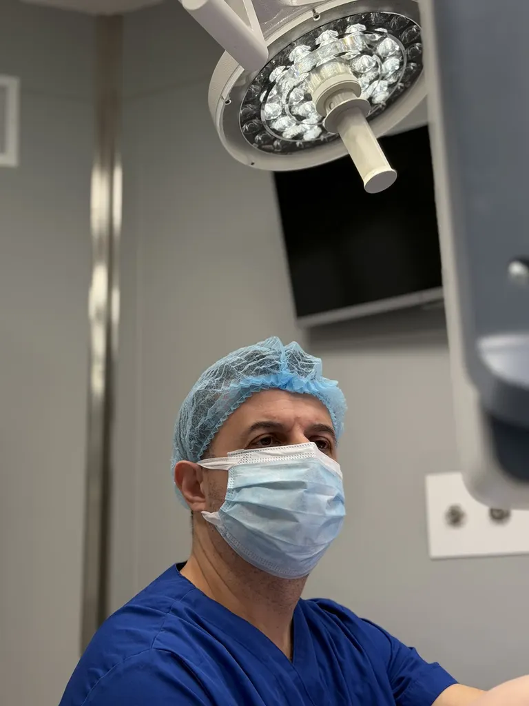 Dr Vasileios Sarafis - Obstetrician & Gynaecologist, Fertility Specialist — photo 3